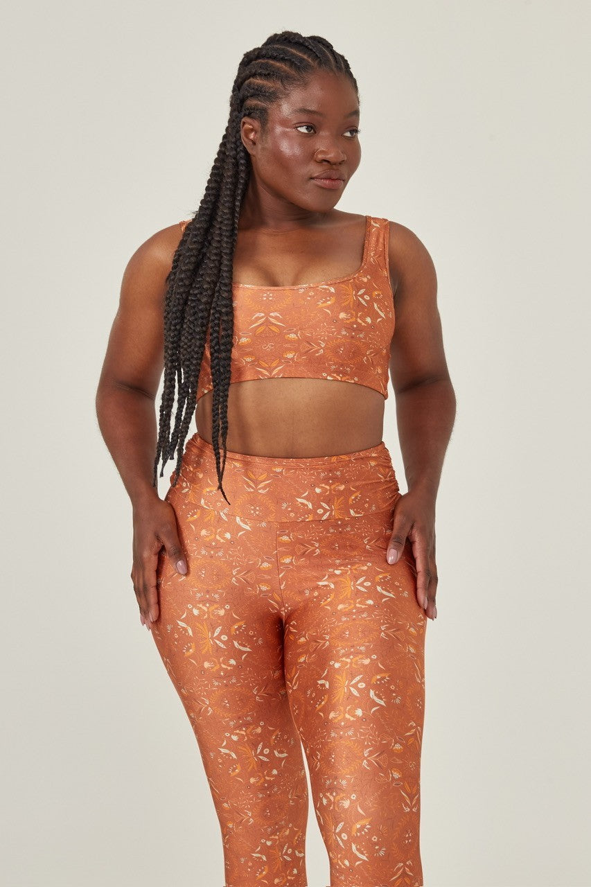 Top liz bloom