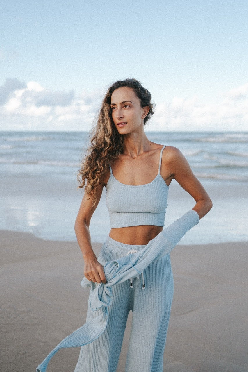 Cropped alça deva azul claro linho