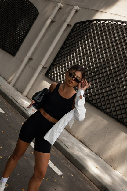 Short skin  black