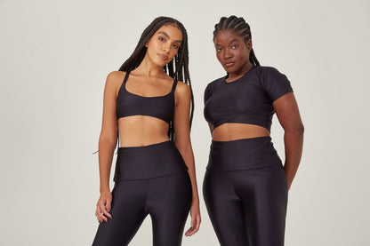 Cropped luna black